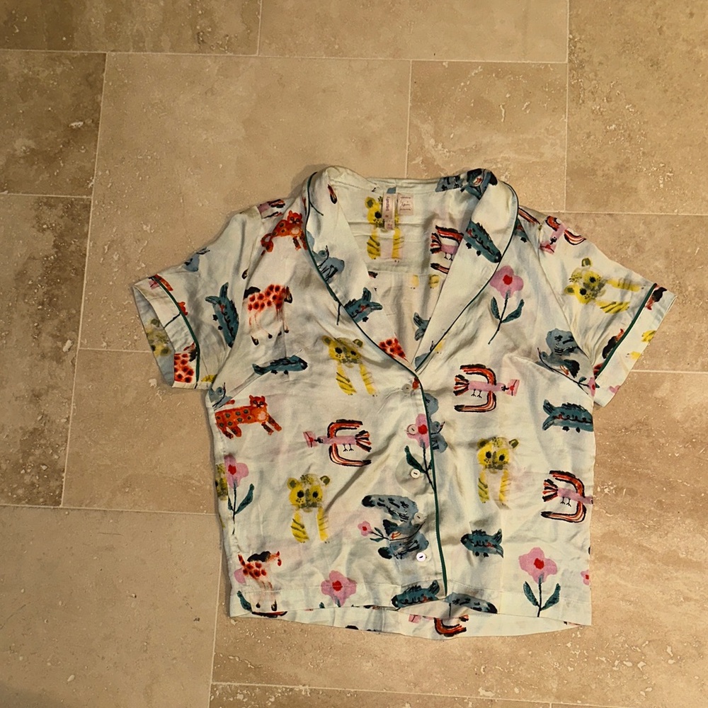 Women’s LyreBird Cream Short-Sleeve Animal Print Shirt, size S